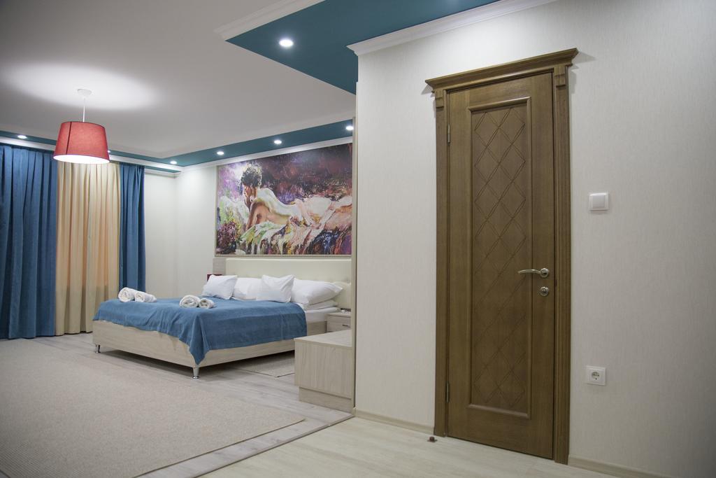 Mirage Hotel Берегово Екстериор снимка